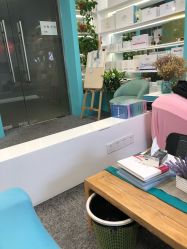 -斐尔国际皮肤管理中心