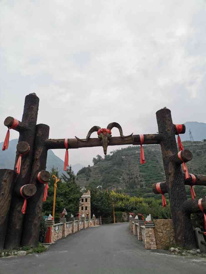 茂县坪头羌寨门票图片