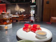-蝴蝶里·粤菜·点心(滨江龙湖店)