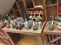 -新华里咖啡书吧(新华书店小寨店)