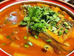 大鱼头烧凤爪-雨后行菜(报慈北路店)