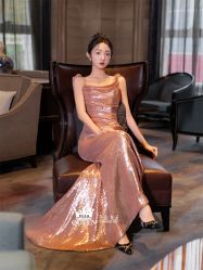 点击看大图 -艾拉·女王婚纱礼服馆