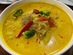 -玖月时尚泰式餐厅