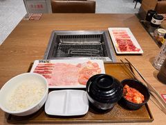 牛五花猪五花set-焼肉ライク·烧肉LIKE(万菱汇店)