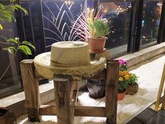 -冰冰龙虾·江湖菜·花园江景餐厅