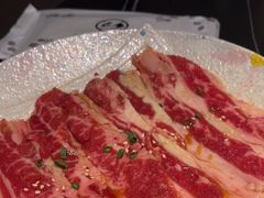 -山川小町·极番烧肉(新地假日广场店)