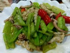 芹菜炒鱿鱼-乡下人家大酒楼(大鳌溪店)