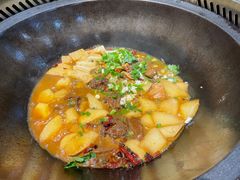 -袁小二大东北铁锅炖(吉祥村总部)