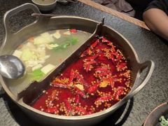 -三出山火锅(南京万象天地店)