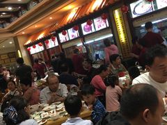 等位区-葛记焖饼(伏牛路店)