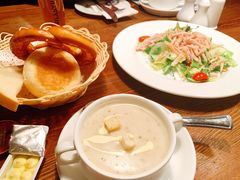 烟熏鸡胸色拉-宝莱纳啤酒花园餐厅PAULANER BRAUHAUS Nanjing(广州路店)