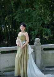 -挪娅婚纱摄影皇家会所