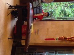 2015年2月22日，周日，Ma、Ba、Si-三亚海韵度假酒店·渔人码头海鲜火锅BBQ自助餐厅·落日吧