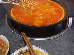 -两三事小郡肝串串香火锅(桂庙店)