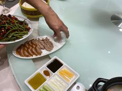 -皇城根·烤鸭·鱼头·家常菜(欧亚大观乐活城店)
