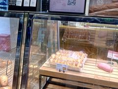 面包甜点陈列柜-巴黎贝甜(杨浦宝地店)
