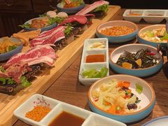 -明洞阿姨·韩式酱蟹烤肉·创意料理(三元桥店)