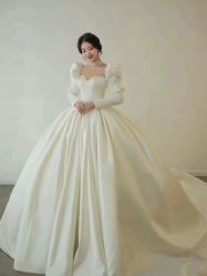 -Lady  Jane高端婚纱礼服馆