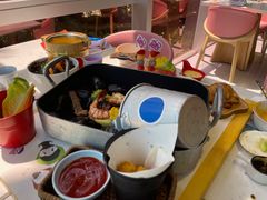 -水桶王国主题餐厅·聚会·生日派对·亲子活动·家庭套餐(亚龙湾希尔顿店)