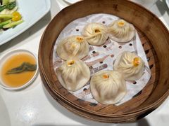 蟹粉小笼包-绿波廊(豫园店)