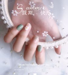 -爱美睫美甲会馆