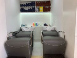 -E.L.K造型momopark店
