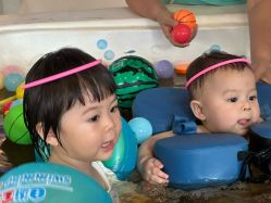 -欢乐悠游婴儿游泳(金碧花园店)