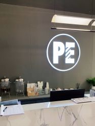 -PE SALON