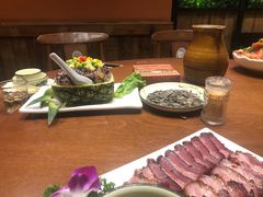 -老滇山寨•云南特色菜•地方菜•民族风情歌舞表演(金碧店)