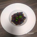 周末小聚，让我们多了一丝开心。舒服地吃了东北锅包肉