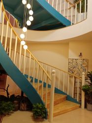 -新蝶变皮肤管理中心