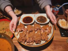 熏猪手-先启半步颠小酒馆(白麓里店)