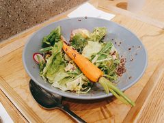 能量坚果沙拉配日式海苔饭套餐-池奈·咖喱蛋包饭(熙地港店)
