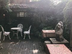 -古董花园(思南路42弄小区店)