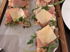 -卡佩罗意大利餐厅及酒吧Al Cappello Trattoria