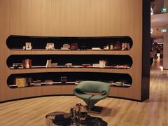 -涨巢·潮玩水疗局