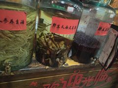 -果松木炭酸菜铜火锅·外婆参鸡汤