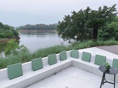 -华凌山庄·隐湖栖
