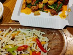 -隔壁老王·家常云南菜(花巷店)