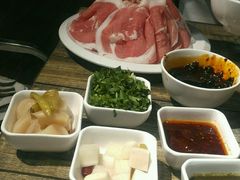 -郑享吃烧烤烩面(红专路店)