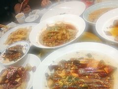 -那家老院子东北菜·饺子·小鸡炖蘑菇(艳华街店)