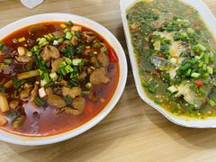红烧肥肠-老街无刺鲫鱼