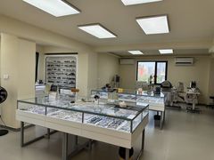 -潘多拉眼镜·蔡司依视路明月(潘家园店)