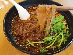 老成都酸辣粉-蓉李记成都名小吃(武汉菱角湖万达店)