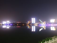 -烤肉小伙烤肉店