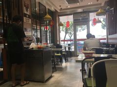 -牛吃草牛肉面(甬港南路店)