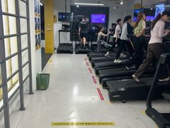 -发条鸭无人健身房(浦东北艾路店)