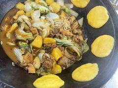 -粘豆包柴火铁锅炖