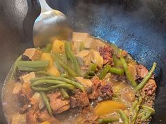 -哈尔滨烧烤·山河村铁锅炖(交大店)