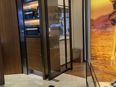 -亨吉利世界名表中心(华润万象城店)